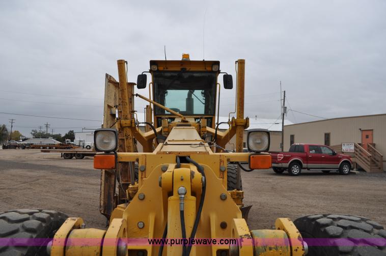 image for item C3028 John Deere 772BH motor grader