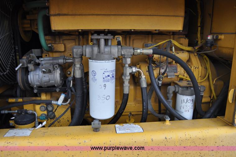 image for item C3028 John Deere 772BH motor grader