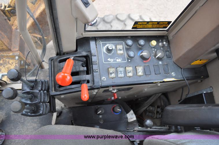 image for item C3028 John Deere 772BH motor grader