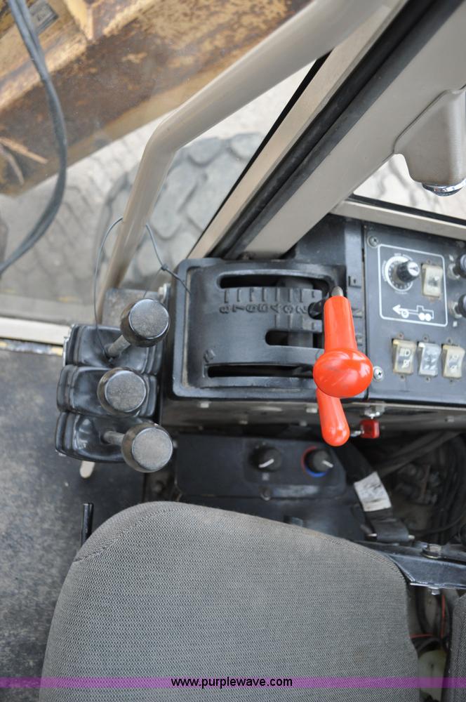 image for item C3028 John Deere 772BH motor grader