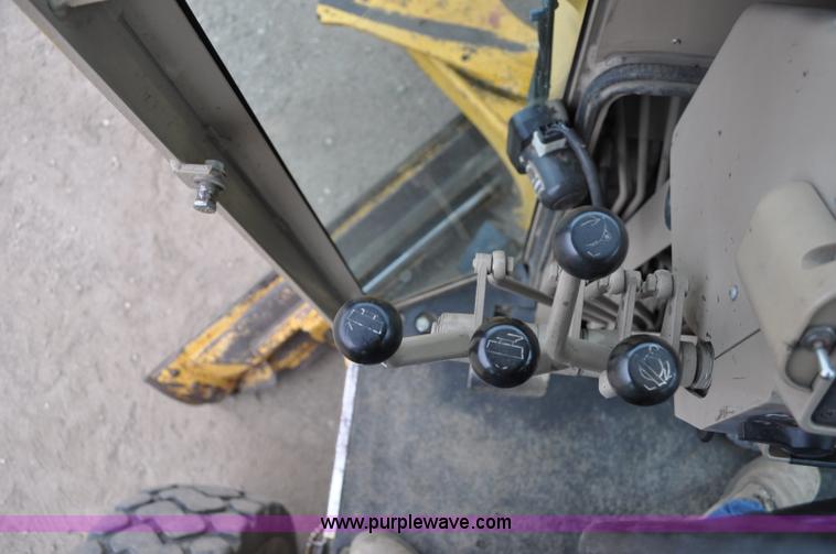 image for item C3028 John Deere 772BH motor grader