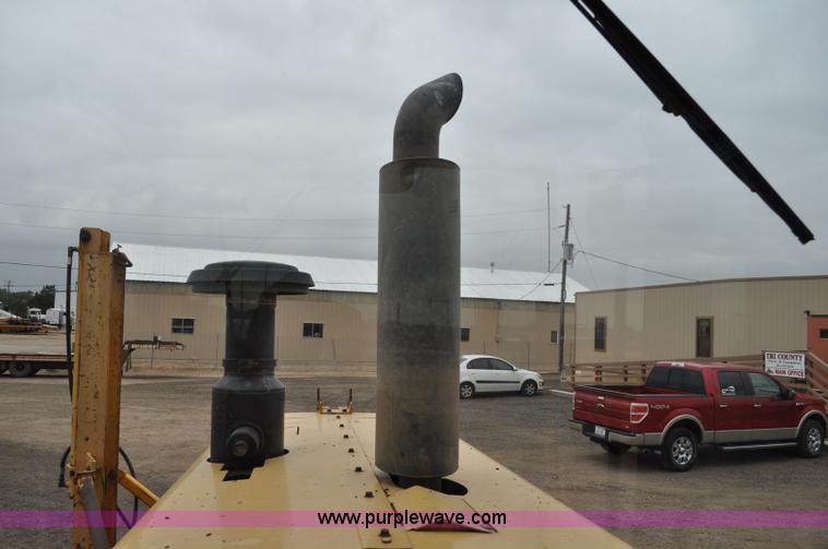 image for item C3028 John Deere 772BH motor grader