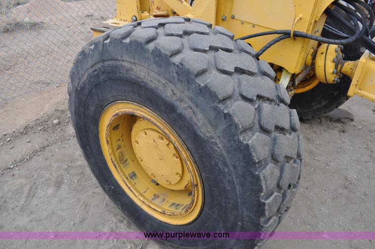 image for item C3028 John Deere 772BH motor grader