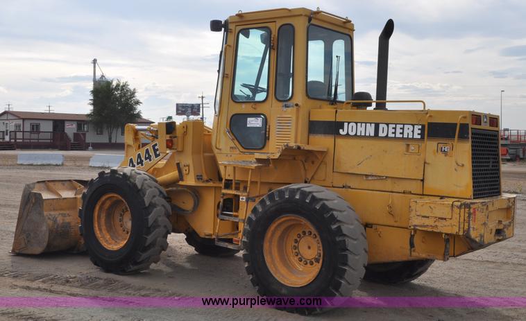image for item C3029 1988 John Deere 444E articulated wheel loader