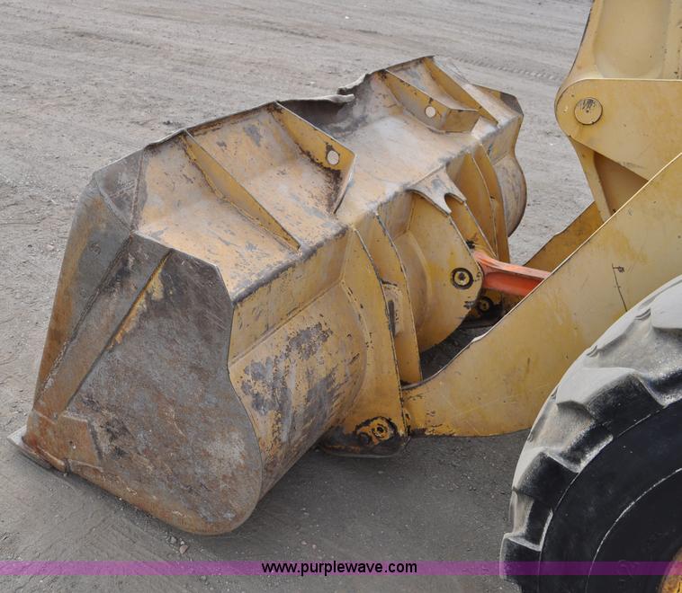 image for item C3029 1988 John Deere 444E articulated wheel loader