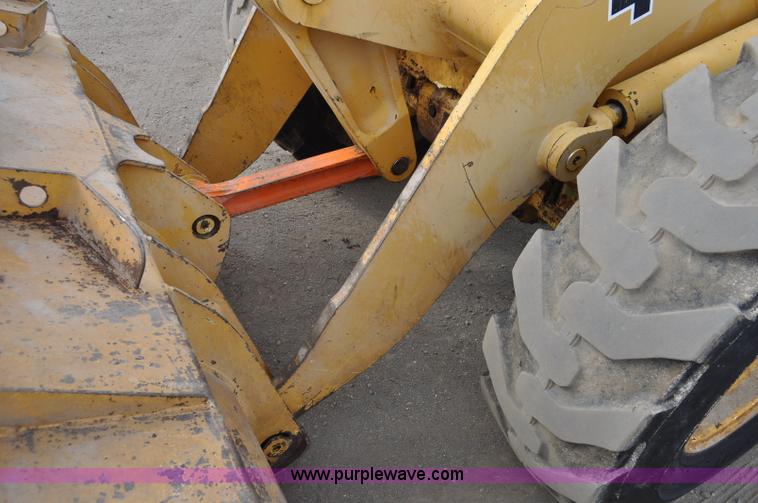 image for item C3029 1988 John Deere 444E articulated wheel loader
