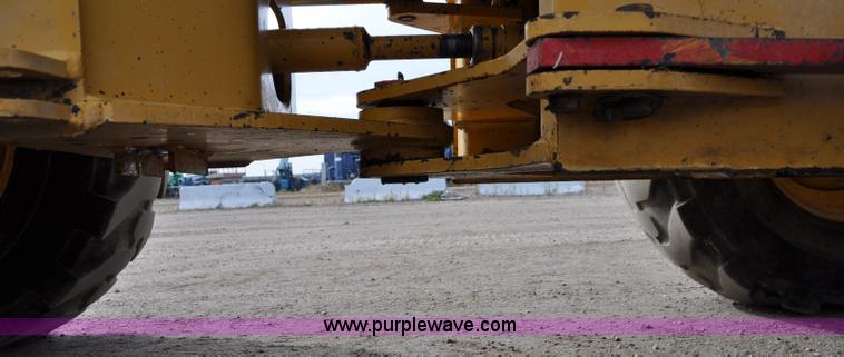 image for item C3029 1988 John Deere 444E articulated wheel loader