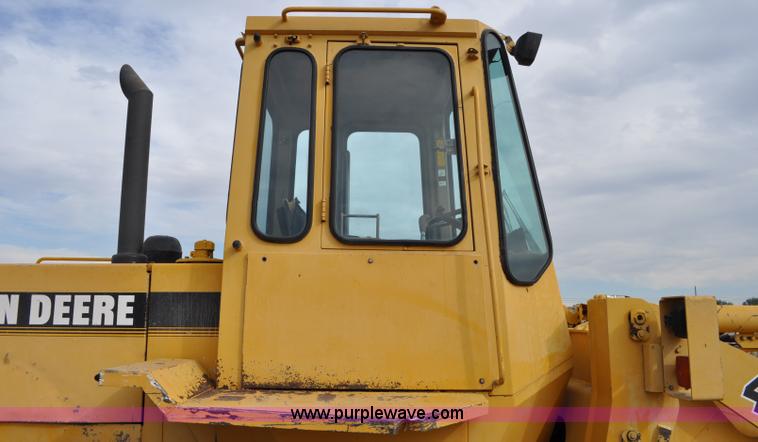 image for item C3029 1988 John Deere 444E articulated wheel loader