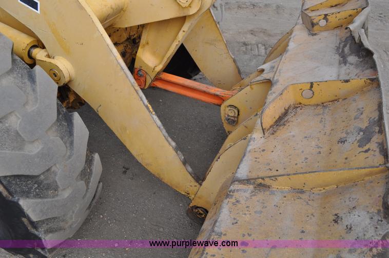 image for item C3029 1988 John Deere 444E articulated wheel loader