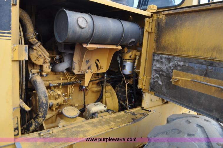 image for item C3029 1988 John Deere 444E articulated wheel loader