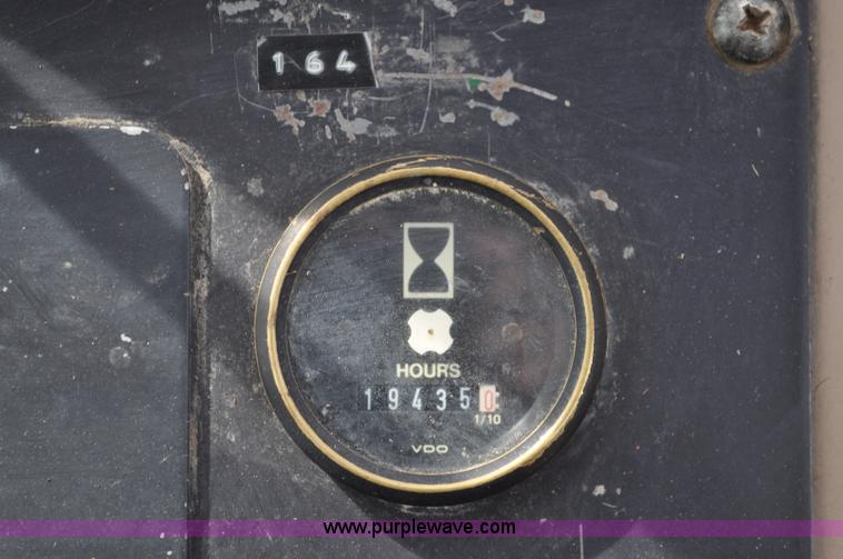 image for item C3029 1988 John Deere 444E articulated wheel loader