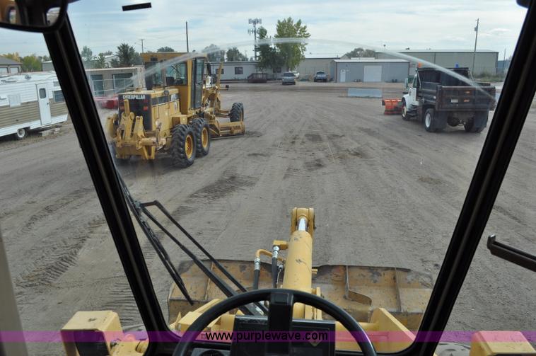 image for item C3029 1988 John Deere 444E articulated wheel loader