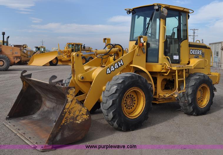 image for item C3030 2000 John Deere 444H wheel loader