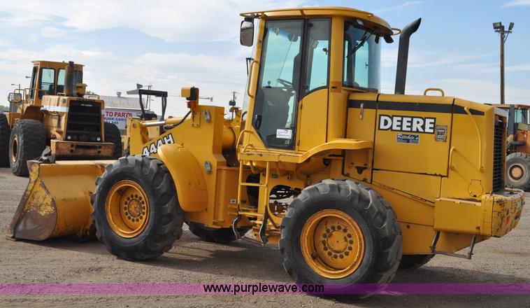 image for item C3030 2000 John Deere 444H wheel loader