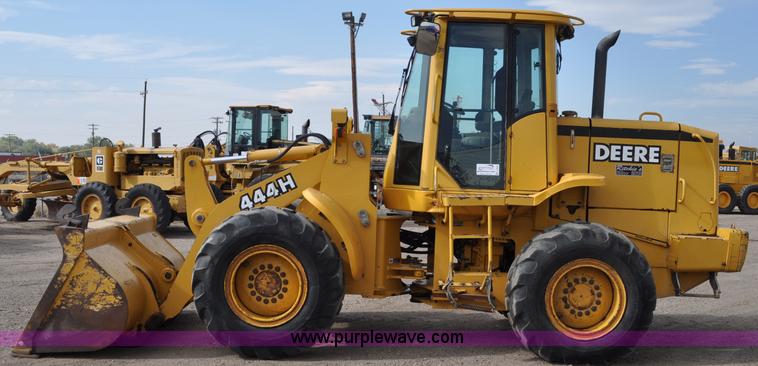 image for item C3030 2000 John Deere 444H wheel loader