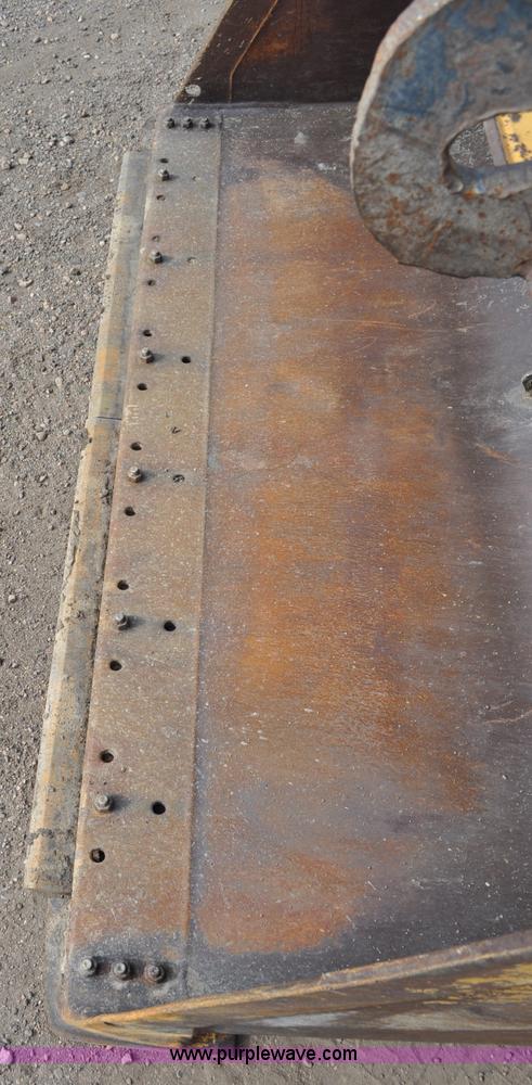 image for item C3030 2000 John Deere 444H wheel loader