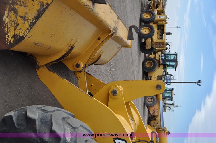 image for item C3030 2000 John Deere 444H wheel loader