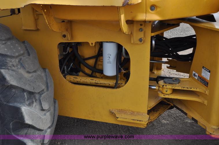 image for item C3030 2000 John Deere 444H wheel loader