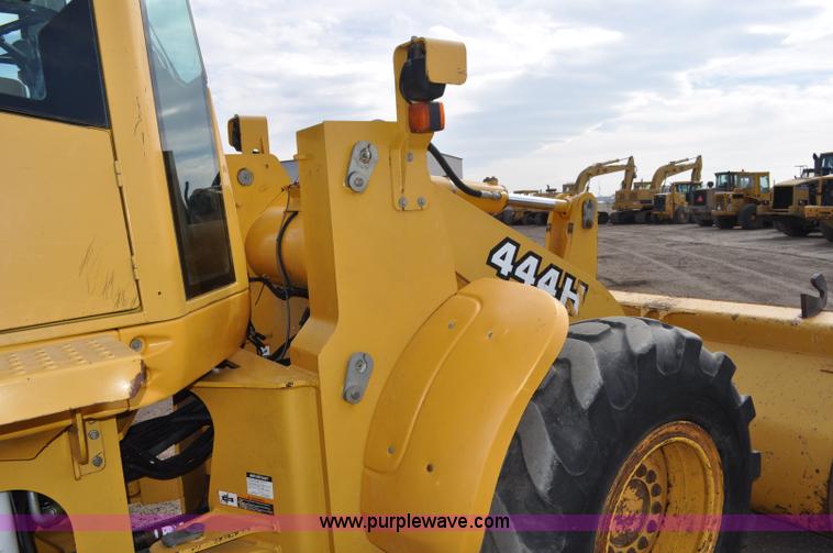 image for item C3030 2000 John Deere 444H wheel loader