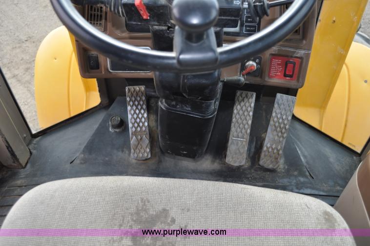 image for item C3030 2000 John Deere 444H wheel loader