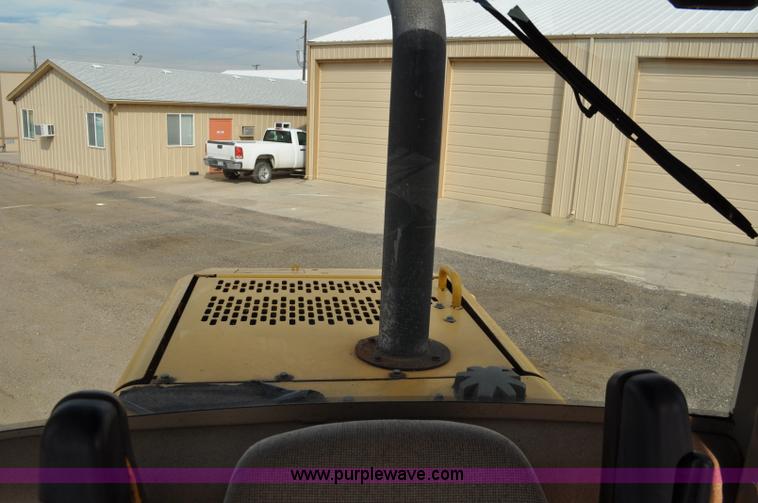 image for item C3030 2000 John Deere 444H wheel loader