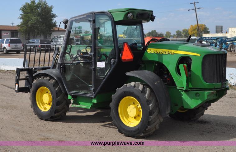 image for item C3040 2005 John Deere 3220 telehandler