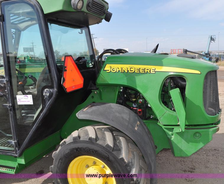image for item C3040 2005 John Deere 3220 telehandler