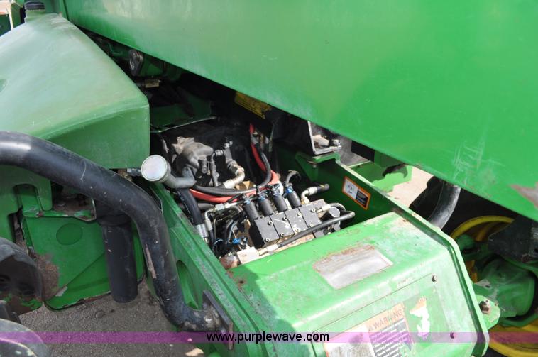 image for item C3040 2005 John Deere 3220 telehandler