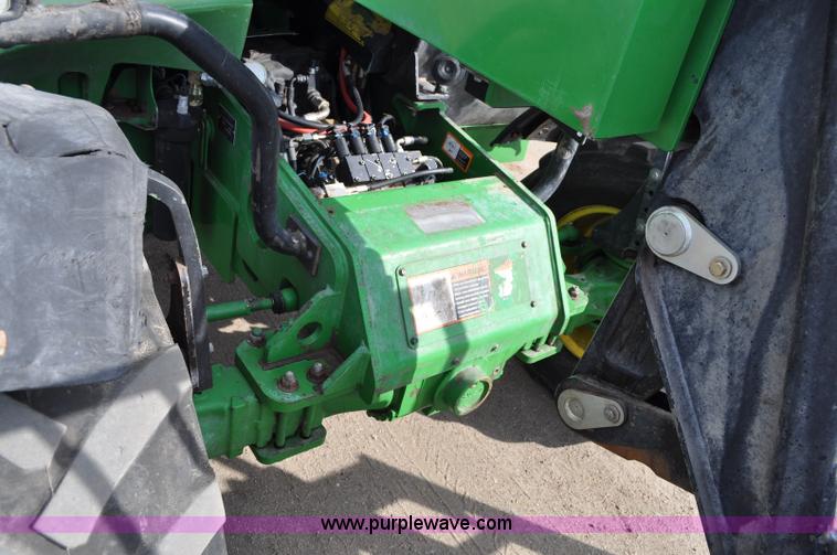 image for item C3040 2005 John Deere 3220 telehandler