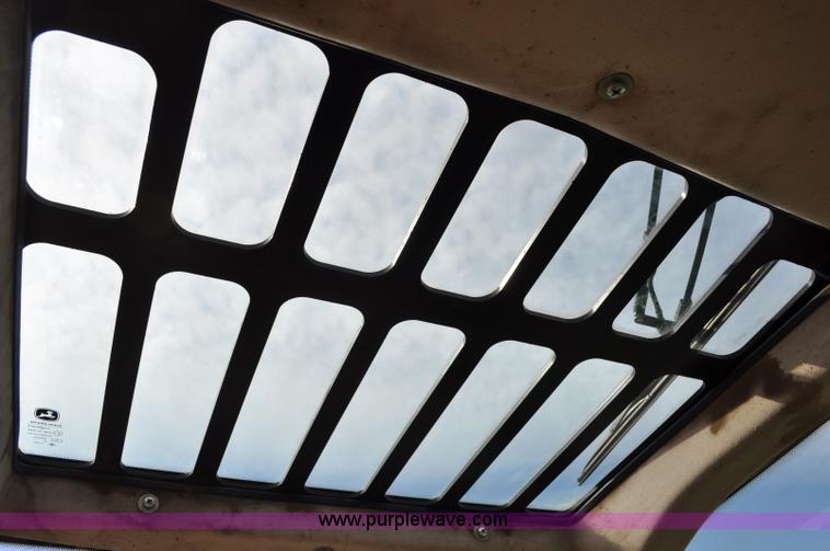 image for item C3040 2005 John Deere 3220 telehandler