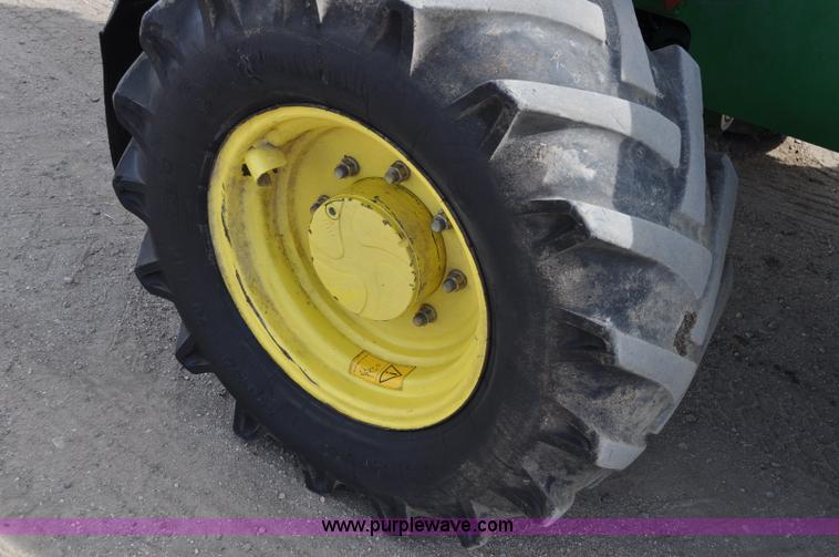 image for item C3040 2005 John Deere 3220 telehandler