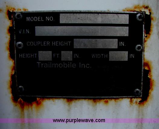 image for item B1498 1986 Trailmobile 48' storage semi trailer