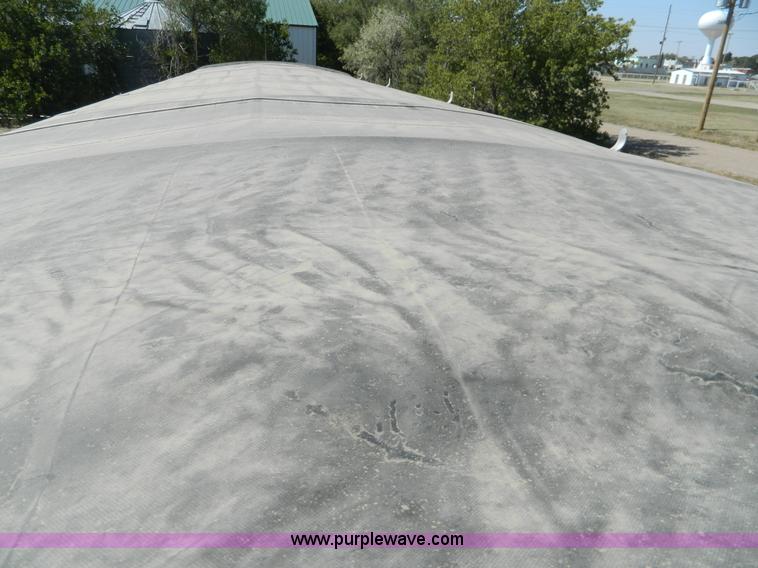 image for item B3883 2009 Jet 34' grain trailer