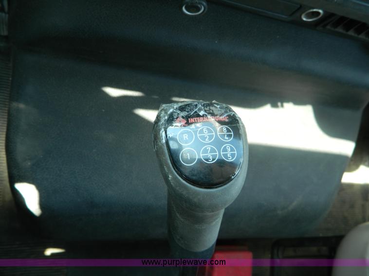 image for item B3884 1998 International 8100 semi truck