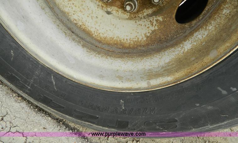 image for item B3907 2001 Great Dane dry van trailer