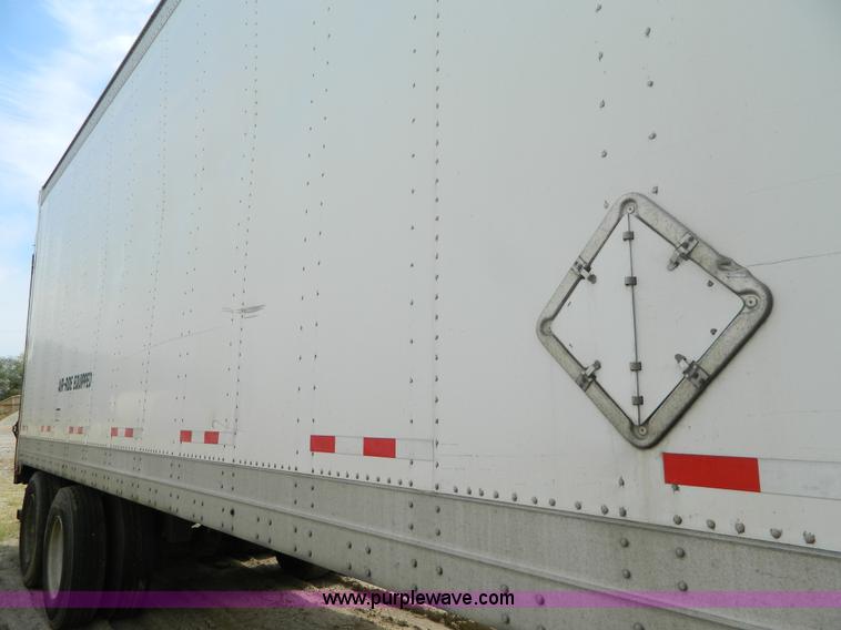 image for item B3907 2001 Great Dane dry van trailer