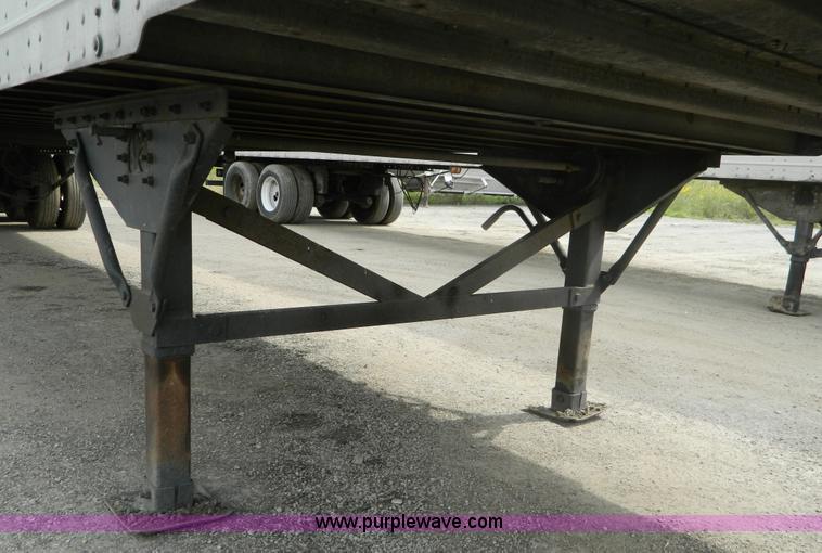 image for item B3908 2001 Great Dane dry van trailer