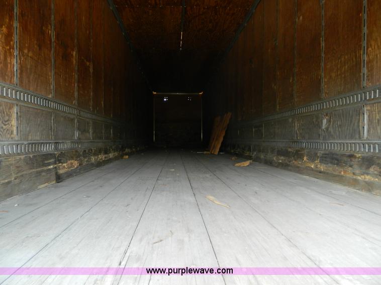 image for item B3908 2001 Great Dane dry van trailer