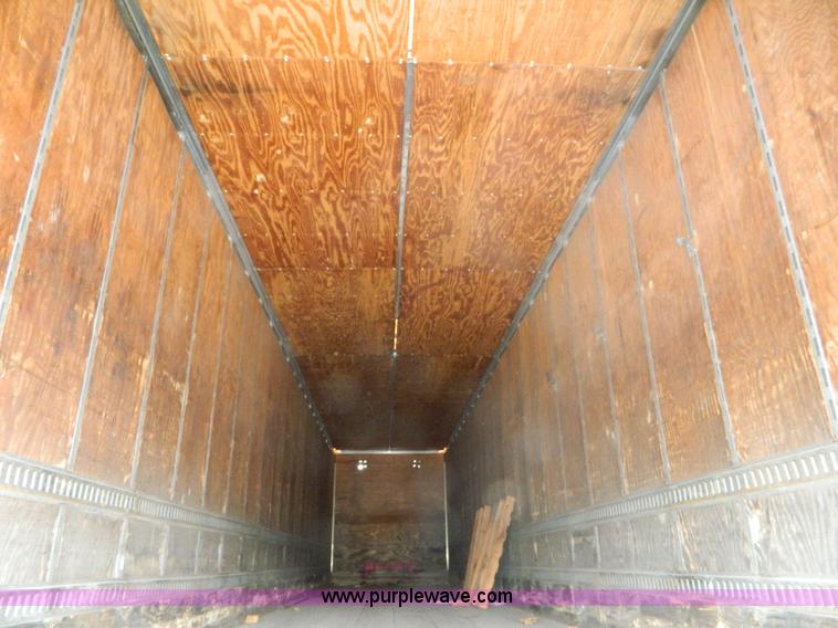 image for item B3908 2001 Great Dane dry van trailer