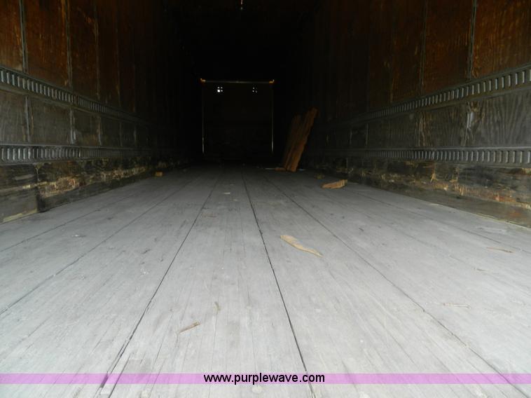 image for item B3908 2001 Great Dane dry van trailer