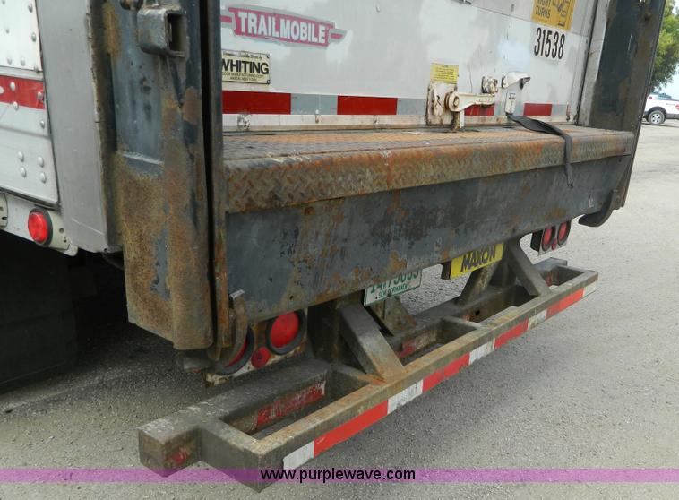 image for item B3910 1999 Trailmobile dry van trailer