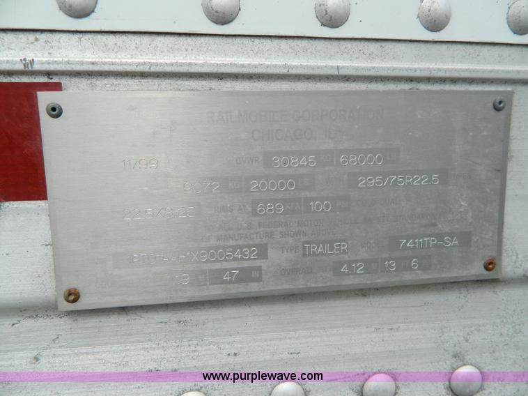 image for item B3910 1999 Trailmobile dry van trailer