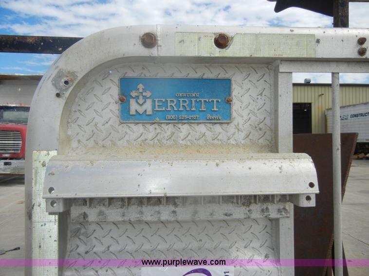 image for item B6991 Merritt aluminum headache rack