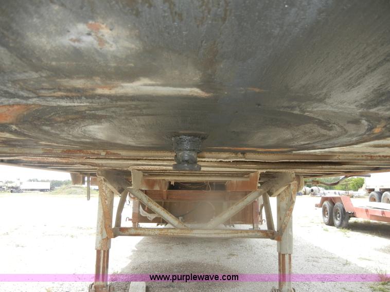 image for item D4246 1978 Fruehauf generator trailer