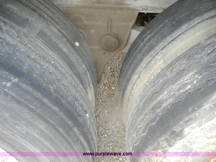 image for item D4246 1978 Fruehauf generator trailer