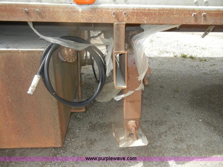 image for item D4246 1978 Fruehauf generator trailer