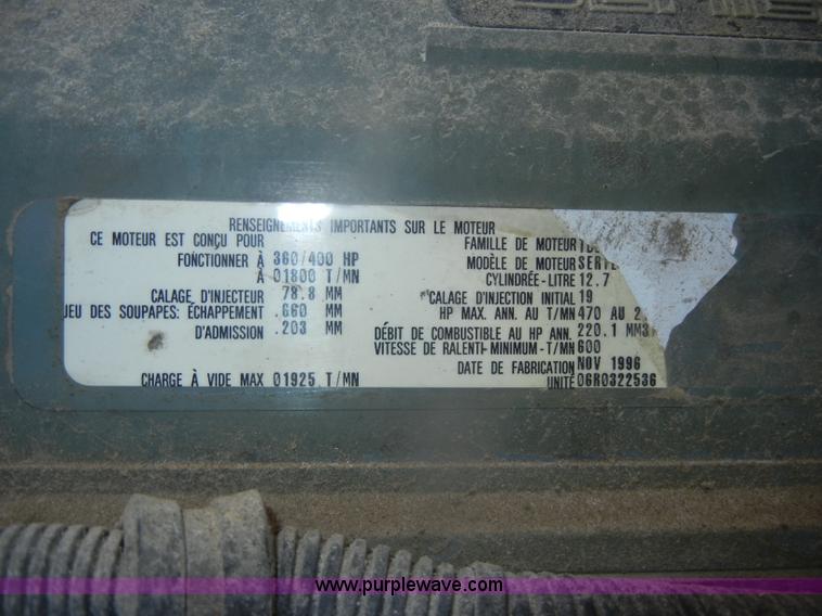 image for item D4473 1997 Freightliner FLD120 semi truck