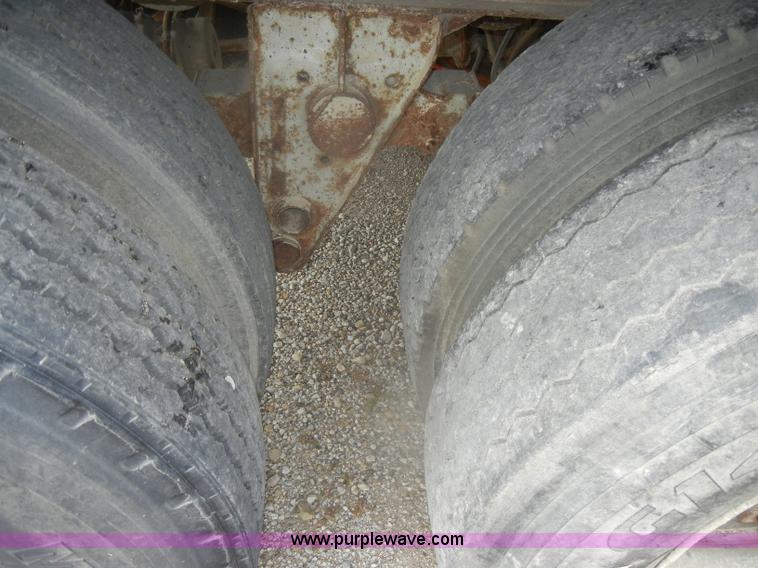 image for item D4491 1976 Fruehauf storage trailer