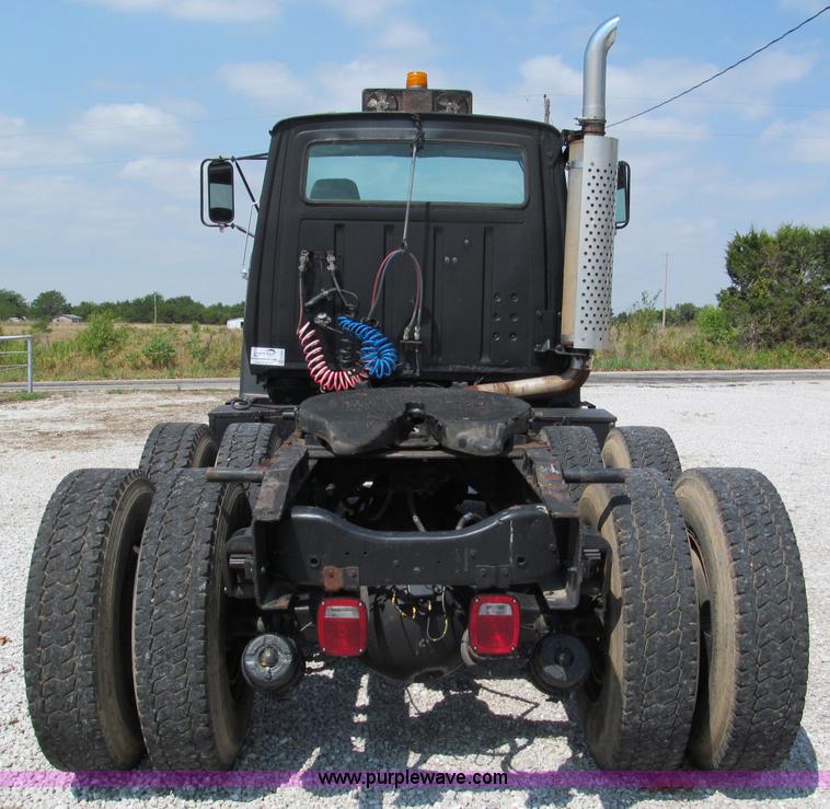 image for item E2004 1979 Ford 9000 semi truck