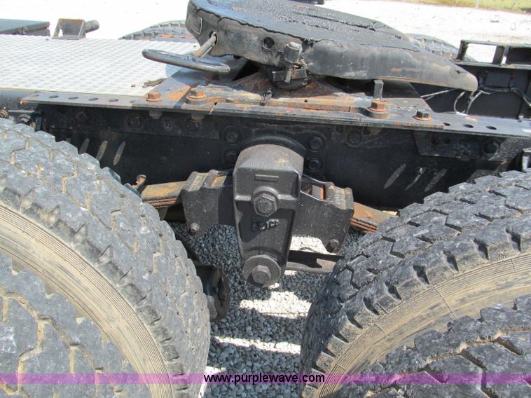 image for item E2004 1979 Ford 9000 semi truck